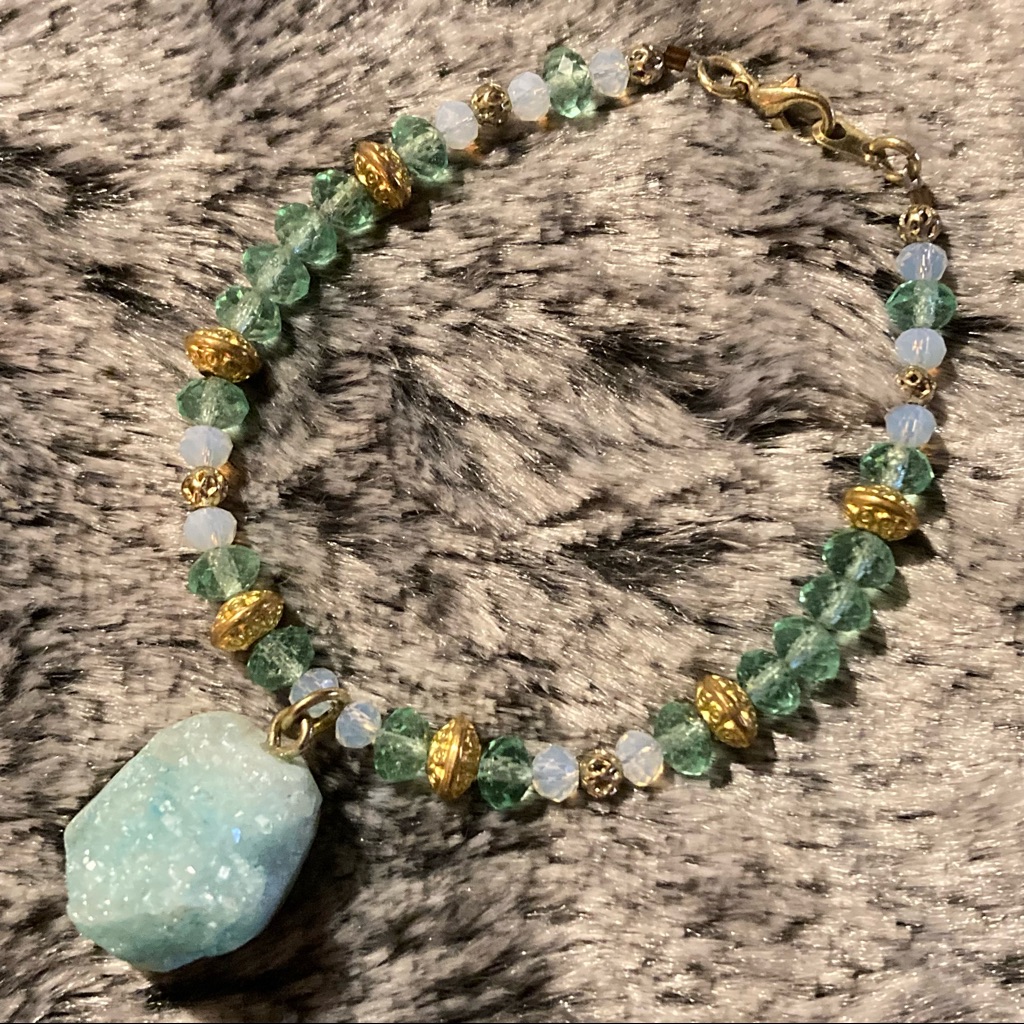 Mint Color Agate Druzy Bracelet W Faceted Glass 8$